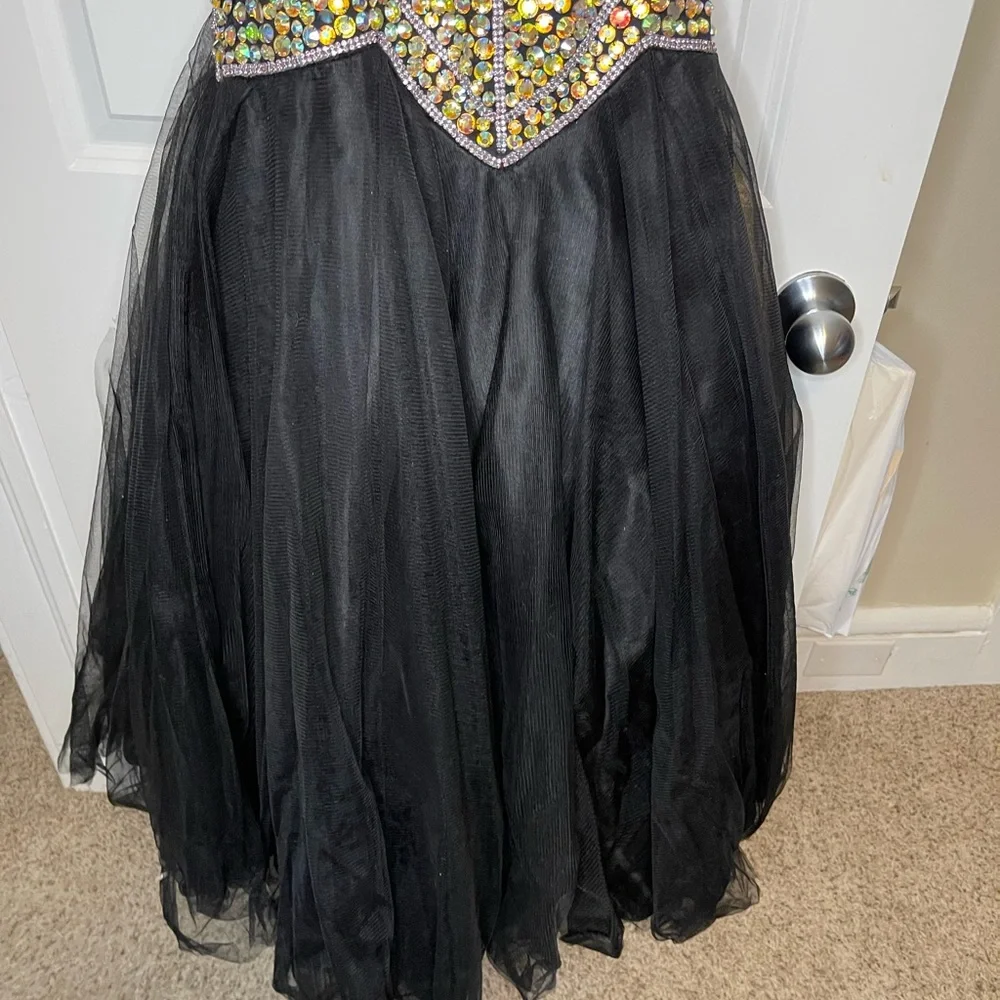 Prom dress - Picture 4 of 16